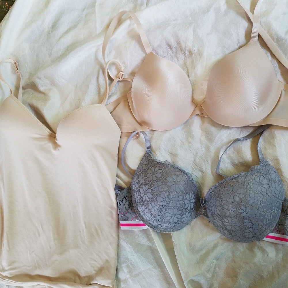 NWOT 34B vanity fair beige nearly invisible bra